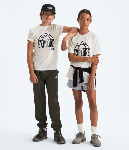 Camiseta The North Face Unissex Infantil Teen Adventure White Dune
