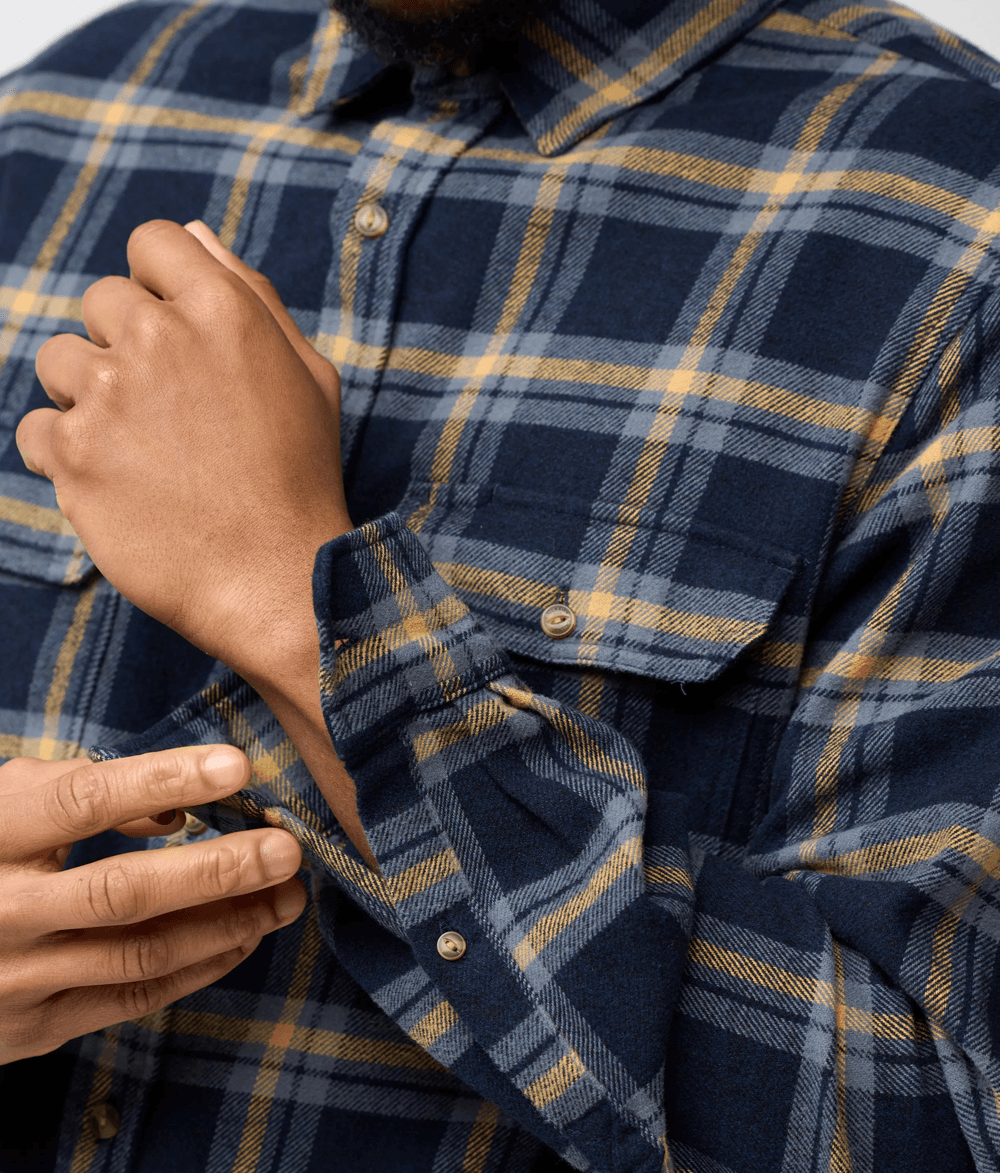 camisa-fjallraven-masculina-ovik-heavy-flannel-wood-brown-dark-navy-m