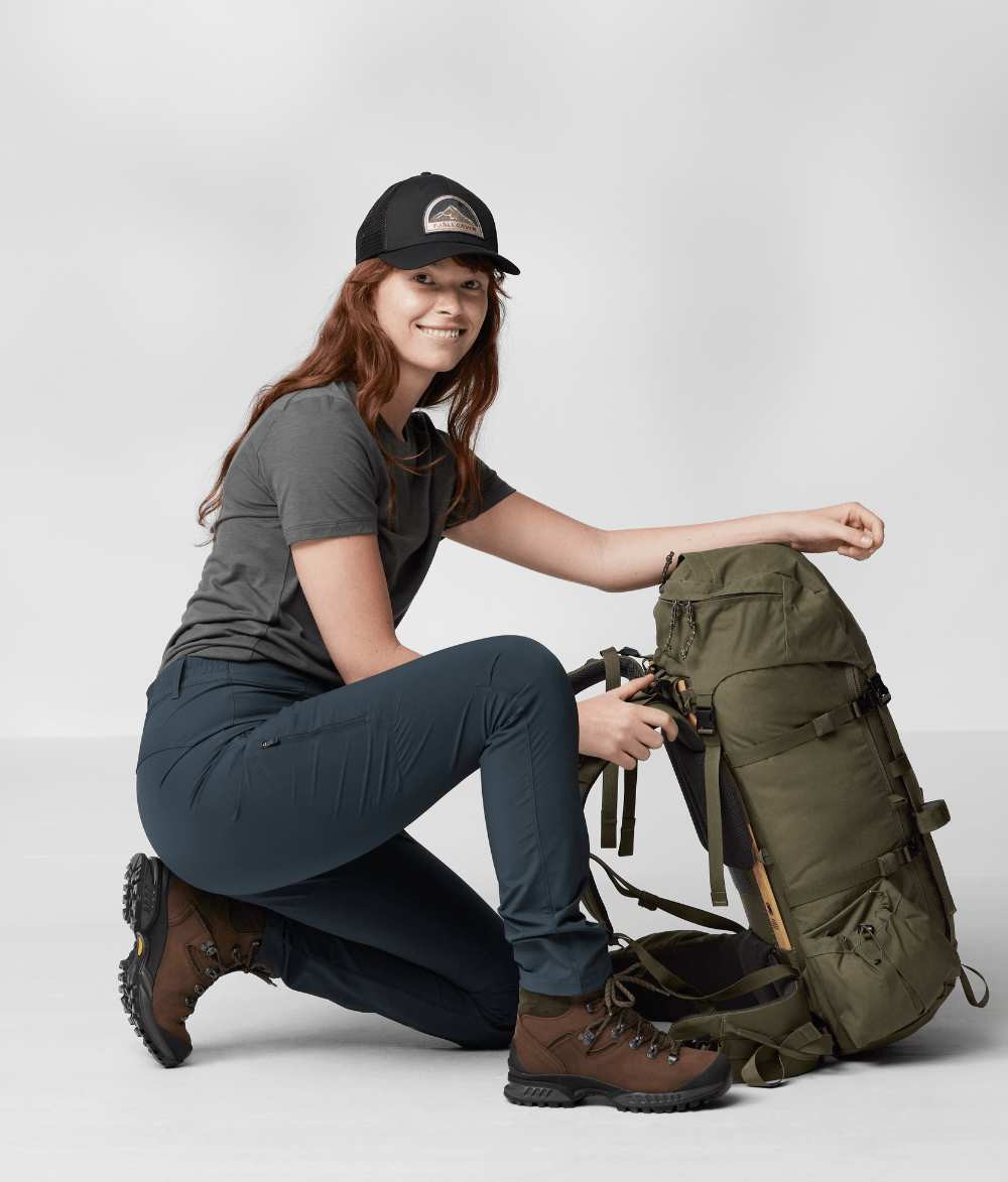 calca-fjallraven-feminina-abisko-trail-stretch-port-36sht