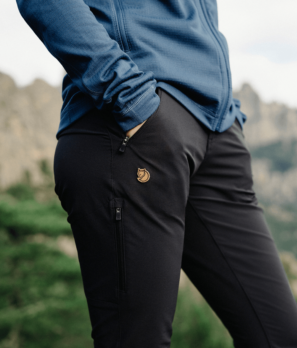 calca-fjallraven-feminina-abisko-trail-stretch-port-36sht