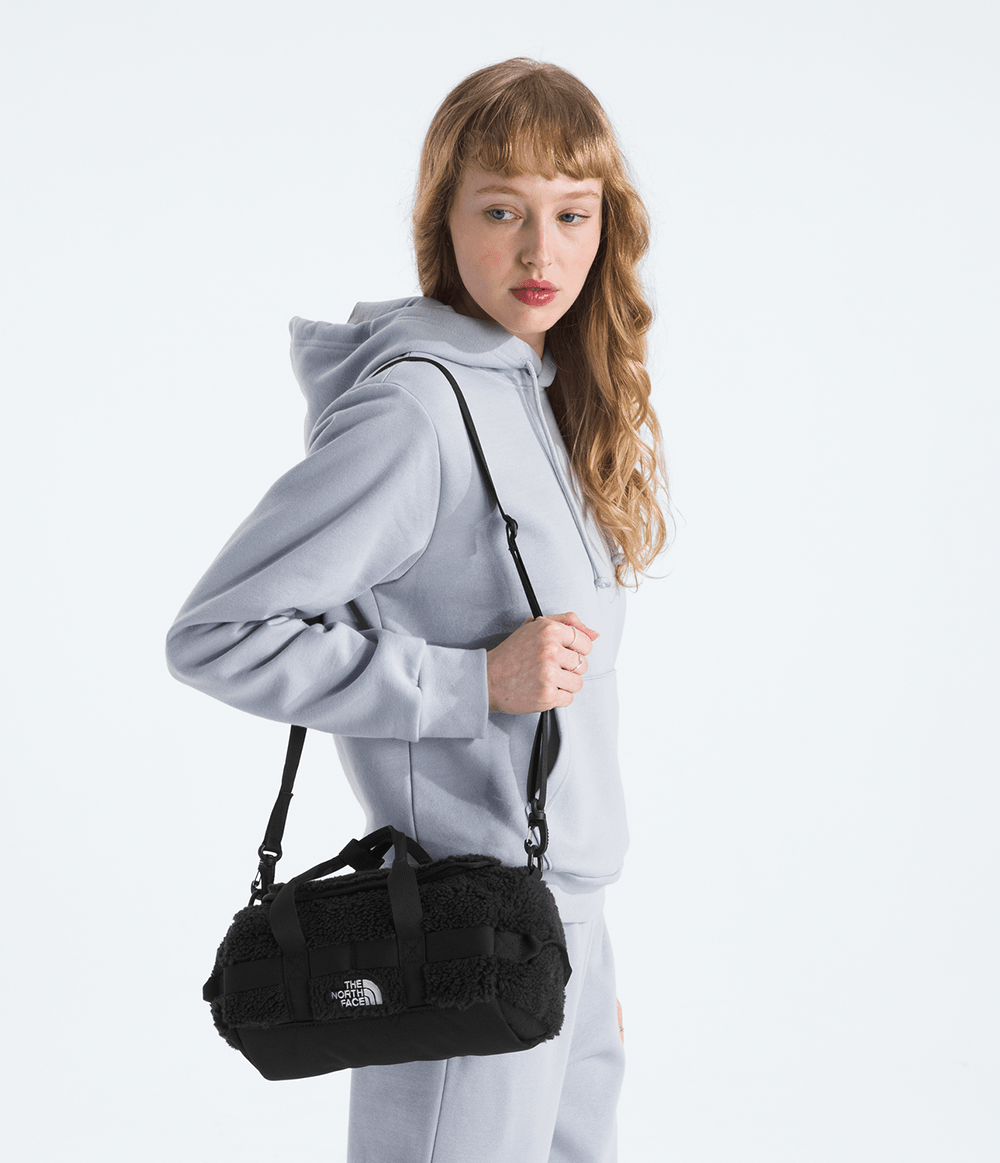 bolsa-the-north-face-base-camp-high-pile-mini-bag-tnf-black-tnf-white-uni