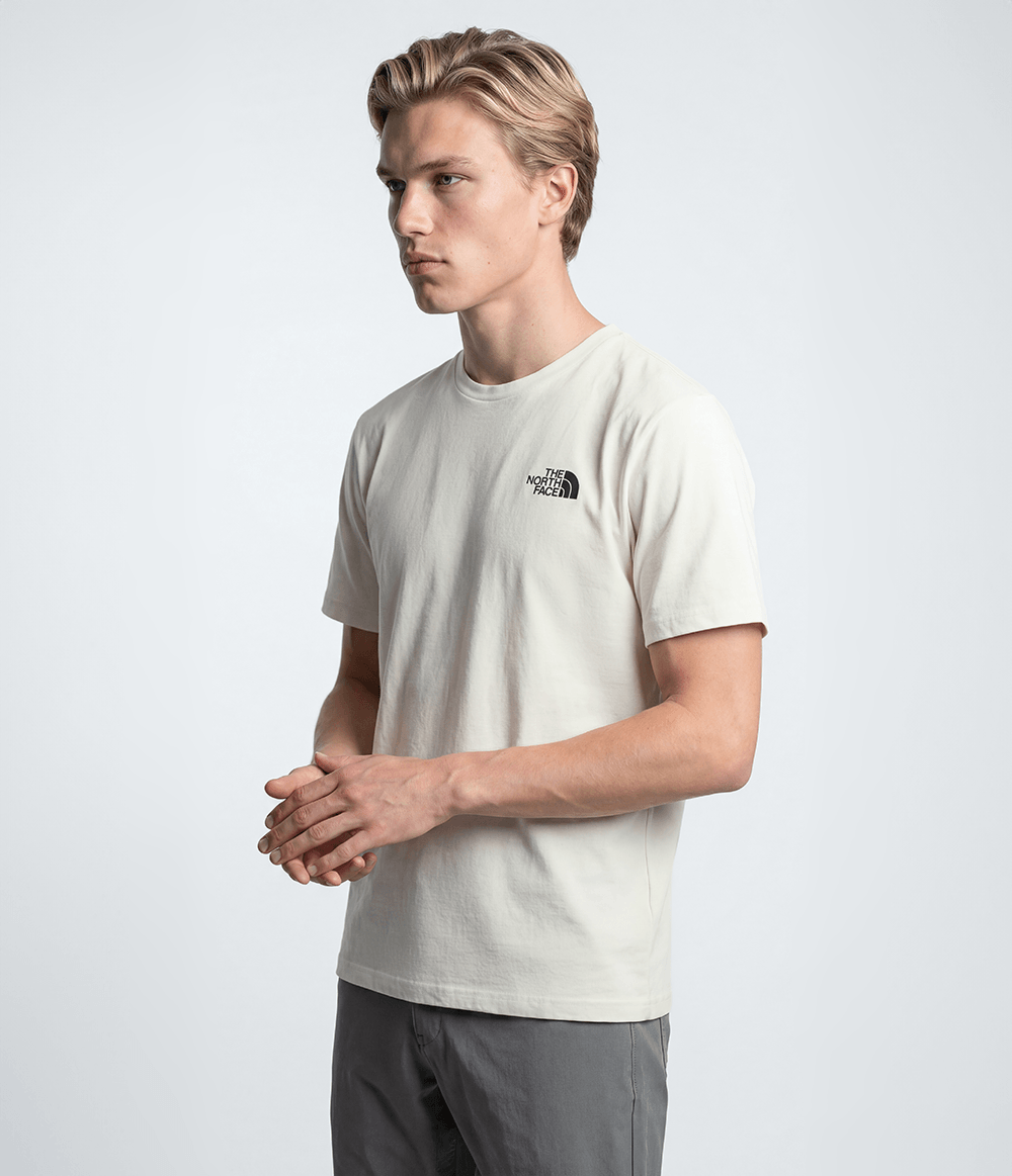 camiseta-the-north-face-unissex-evolution-half-dome-mtn-tee-white-dune-pp